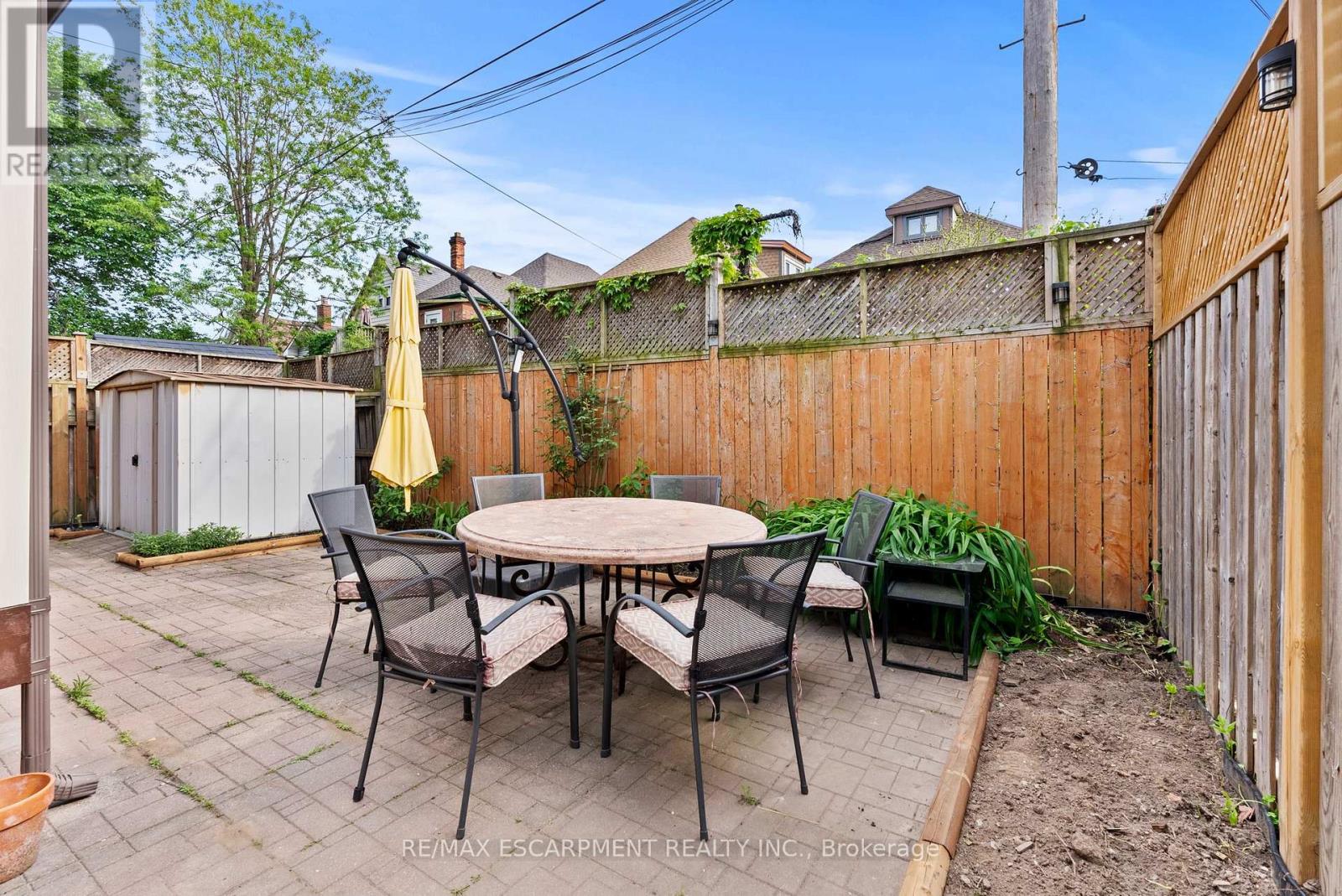 260 STINSON CRESCENT - 43
