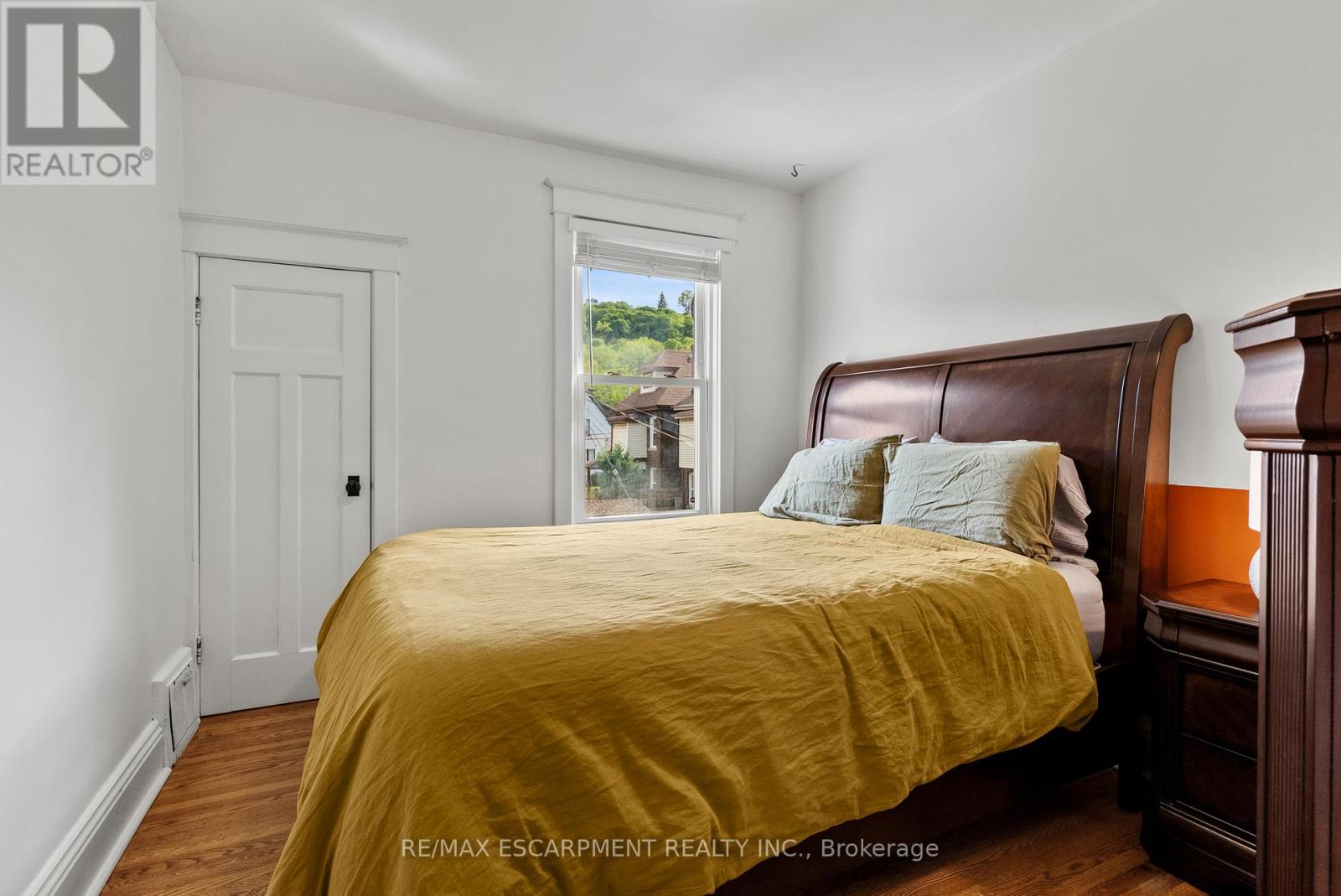 260 STINSON CRESCENT - 22