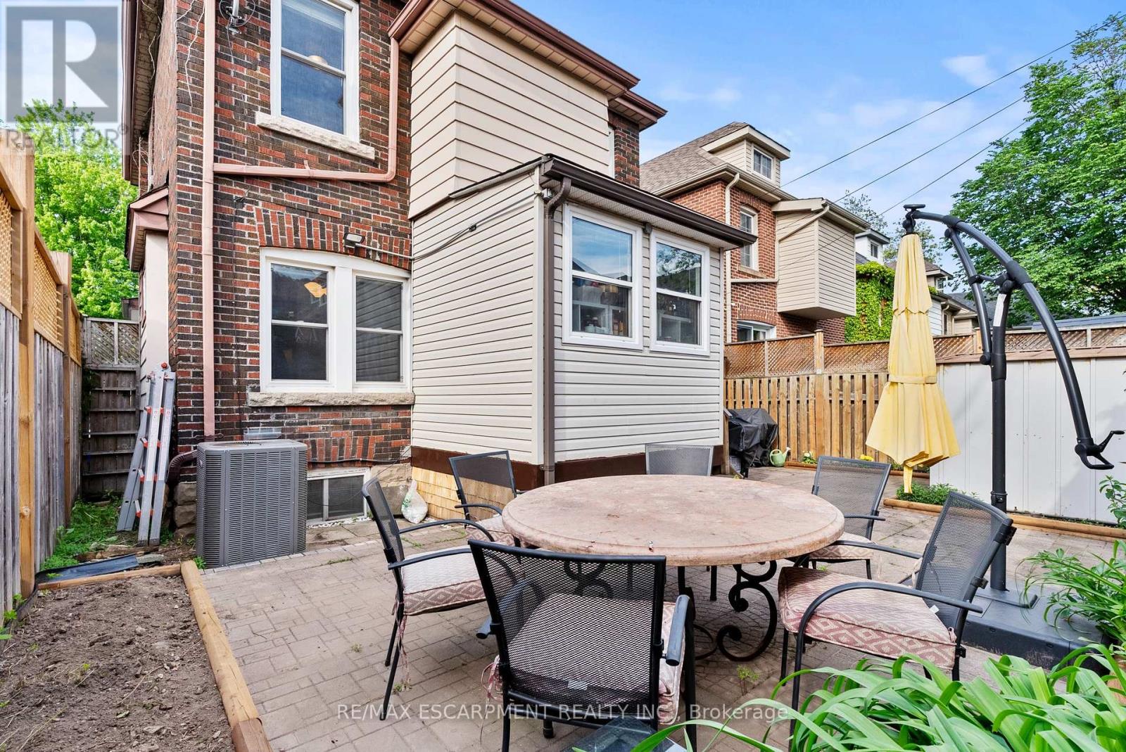 260 STINSON CRESCENT - 42