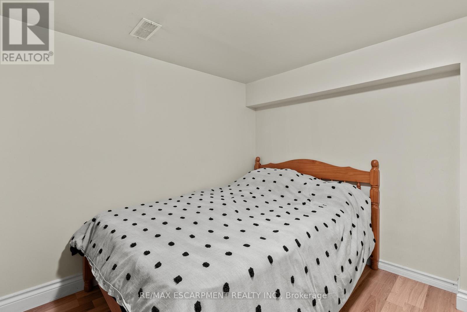 260 STINSON CRESCENT - 38