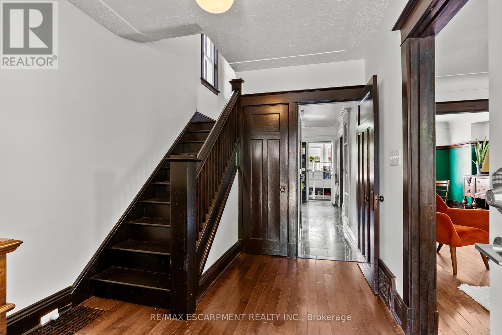 260 STINSON CRESCENT - 8