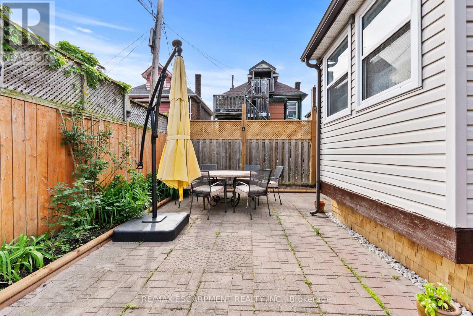 260 STINSON CRESCENT - 44