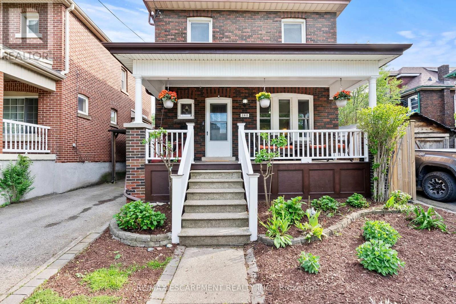 260 STINSON CRESCENT - 5