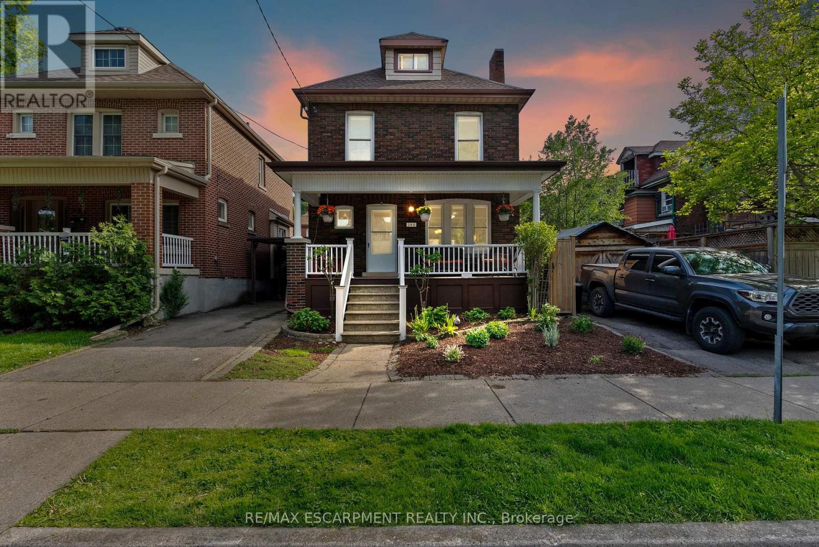 260 STINSON CRESCENT - 2