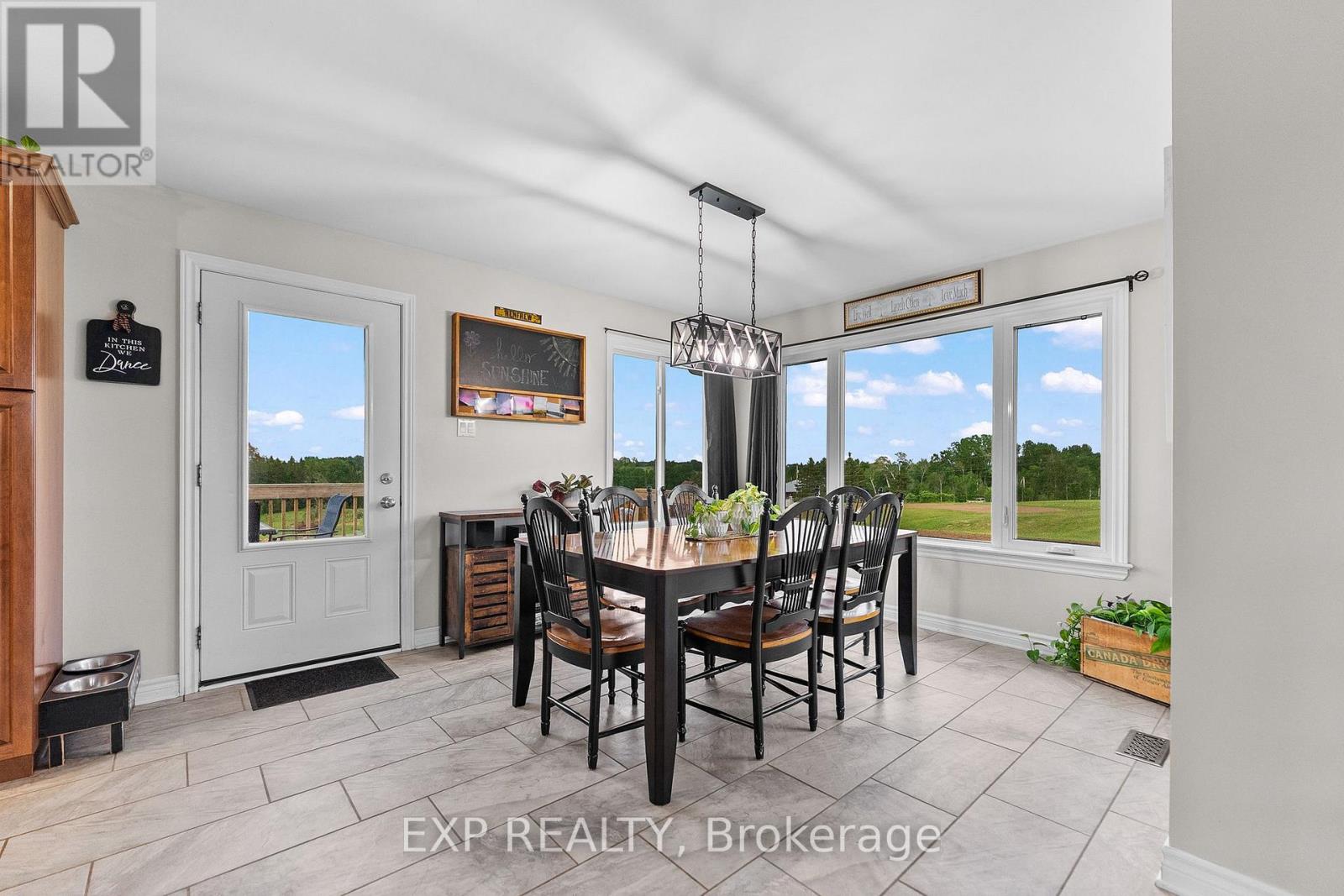 566A PINNACLE ROAD - 13