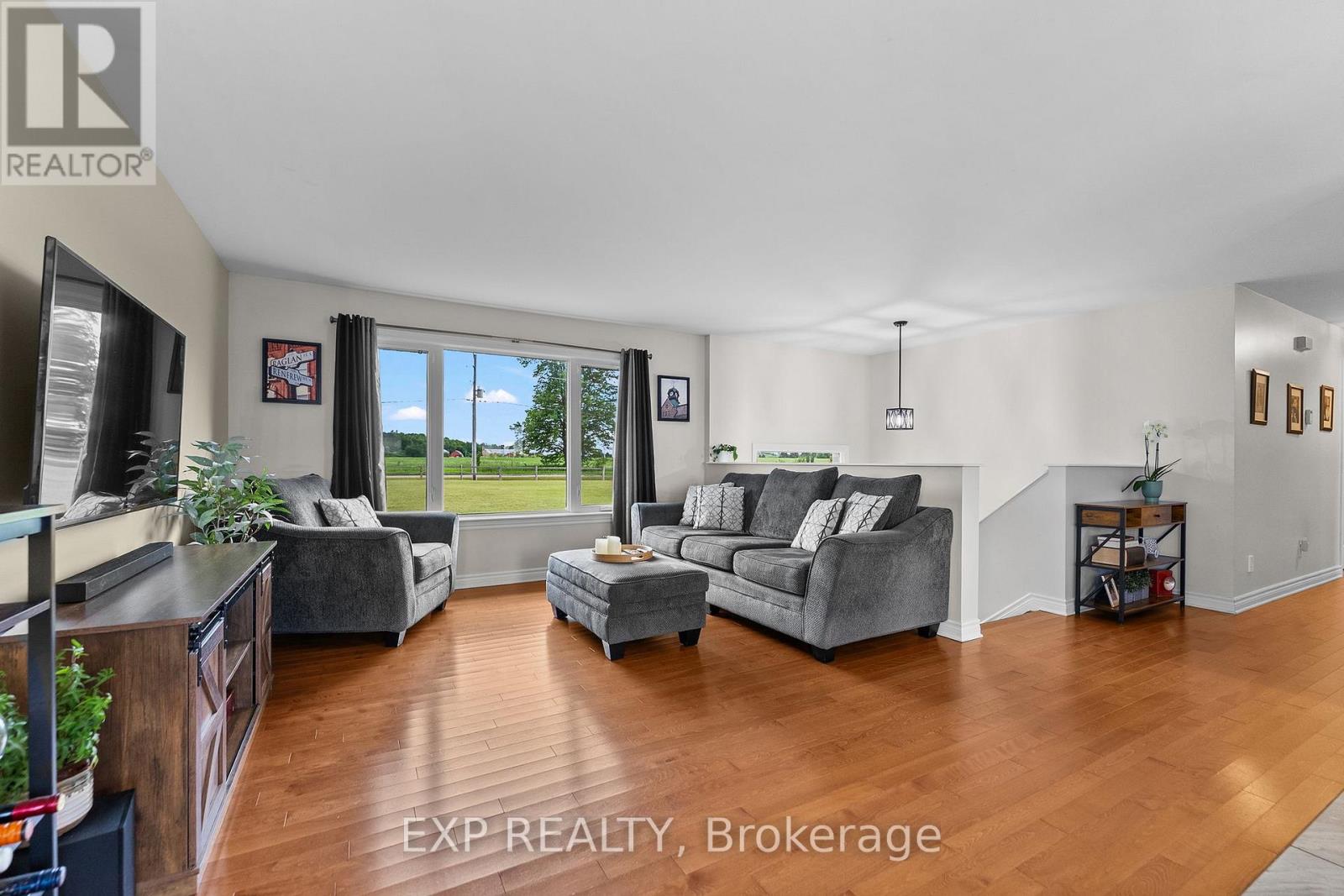 566A PINNACLE ROAD - 11