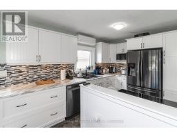 8 Gouldie Street, Huntsville, ON P1H1M5 Photo 11