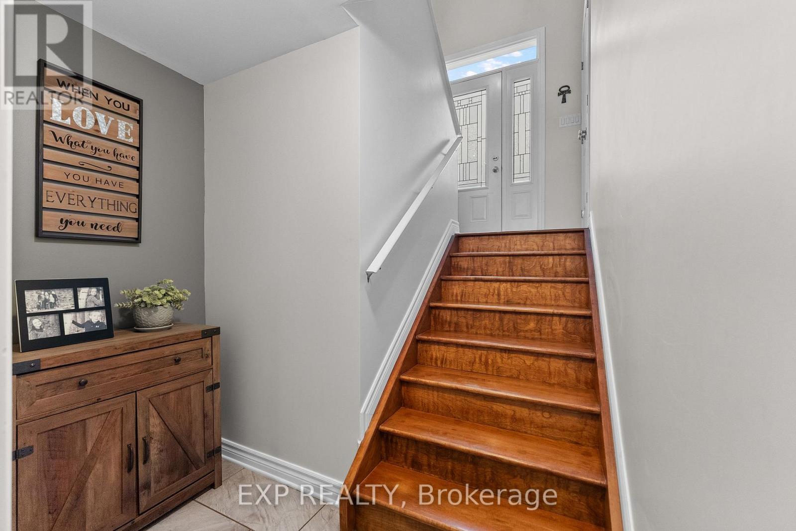 566A PINNACLE ROAD - 25