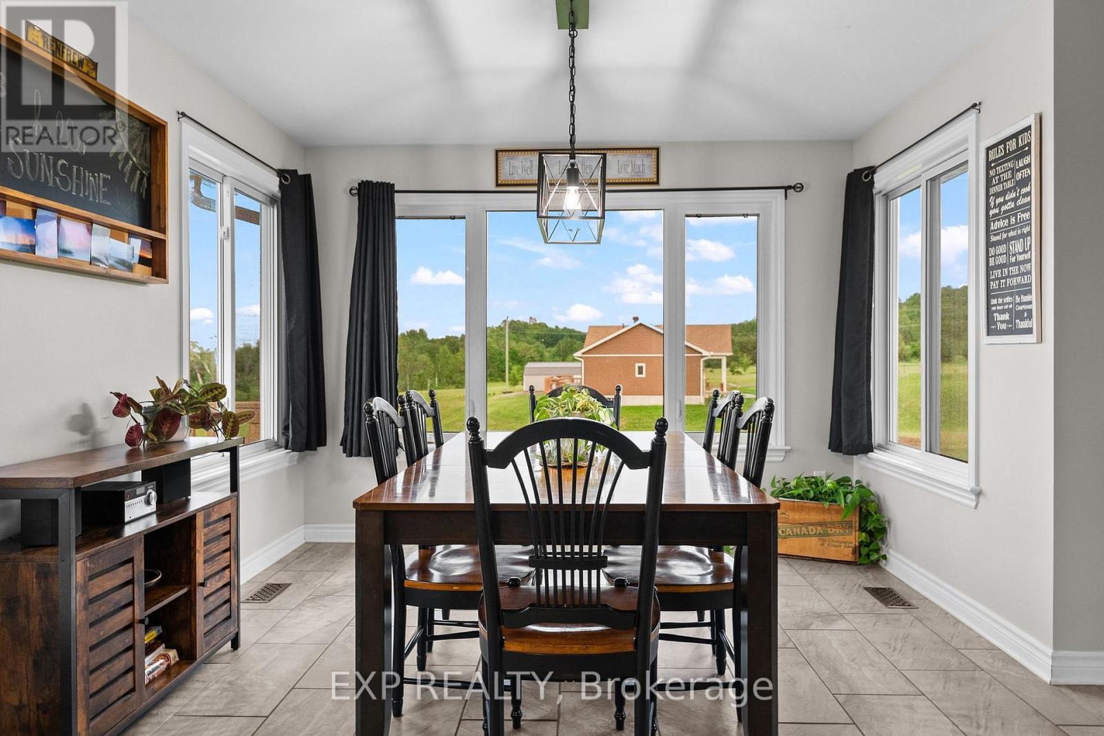 566A PINNACLE ROAD - 12