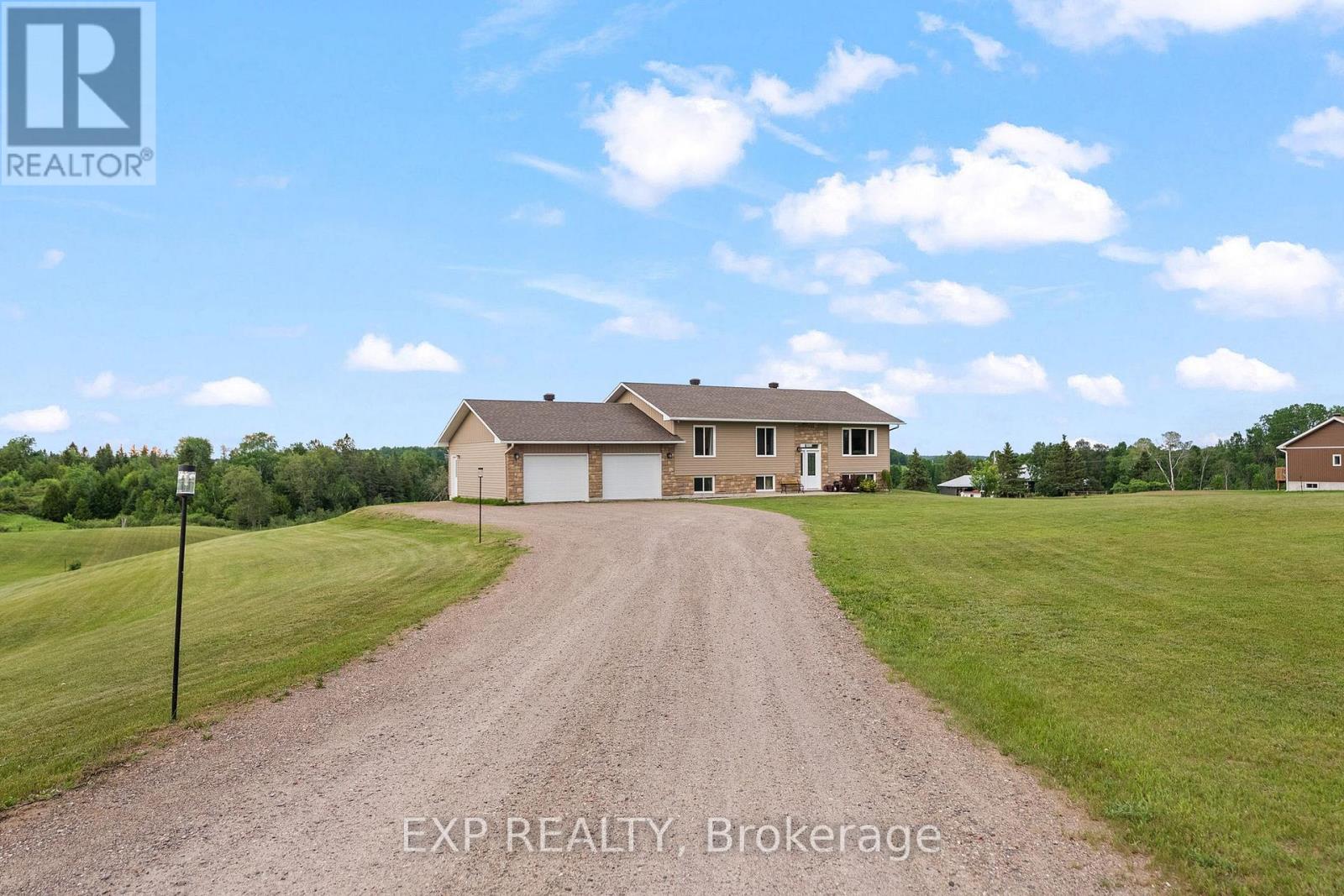 566A PINNACLE ROAD - 44