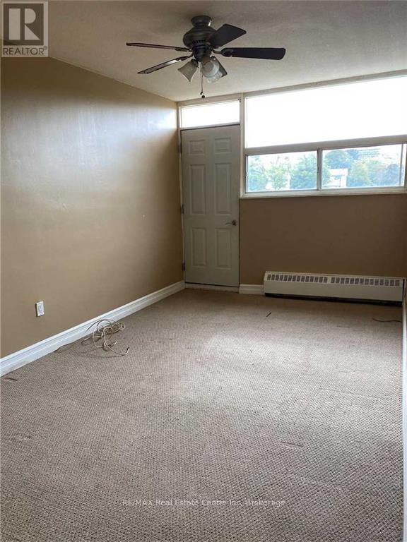 #17 15 ALBRIGHT ROAD N - 5