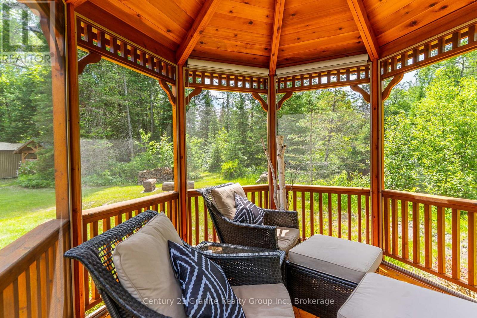 1075 HOBBITS LANE - 26