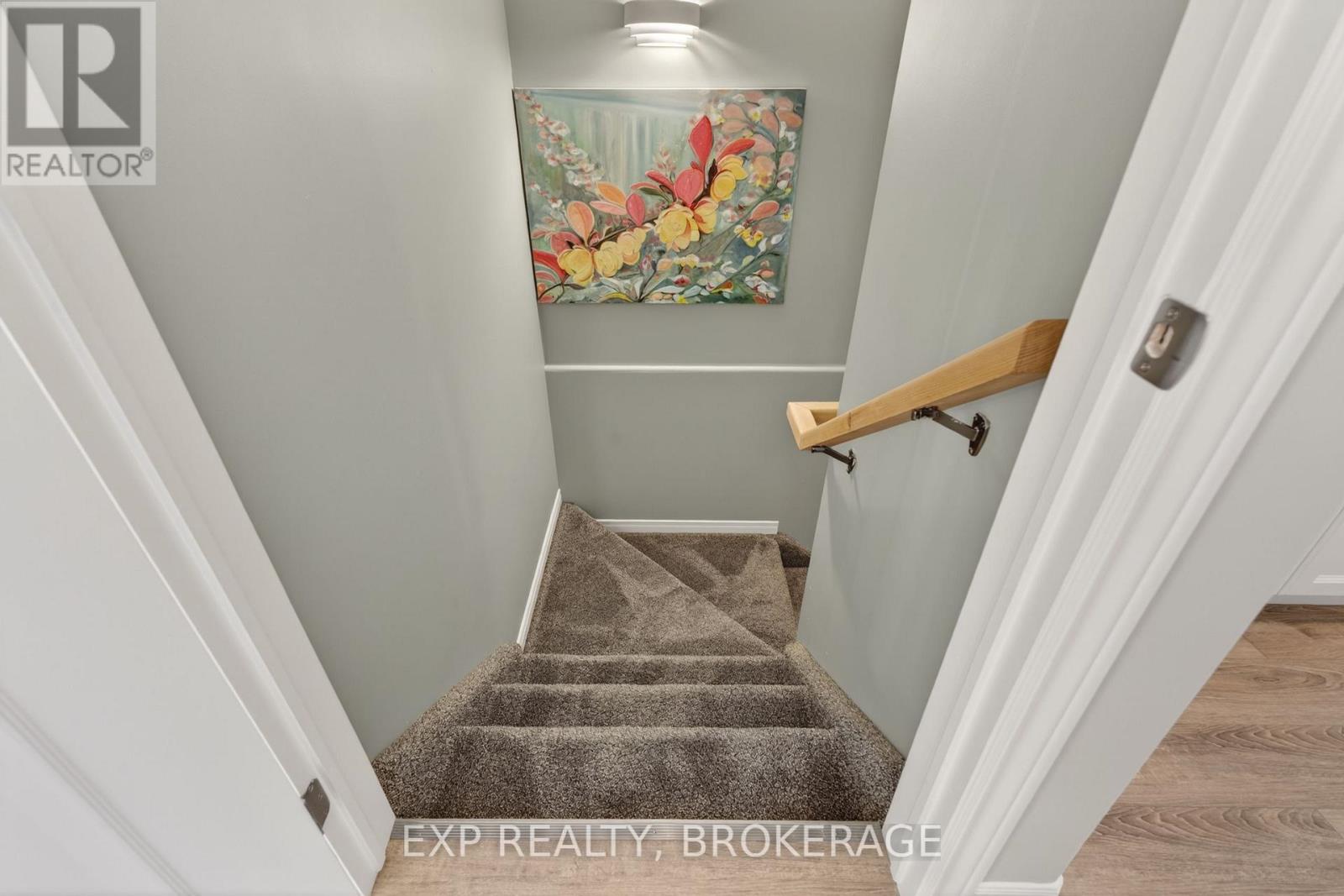 20 LEDGEROCK COURT - 27