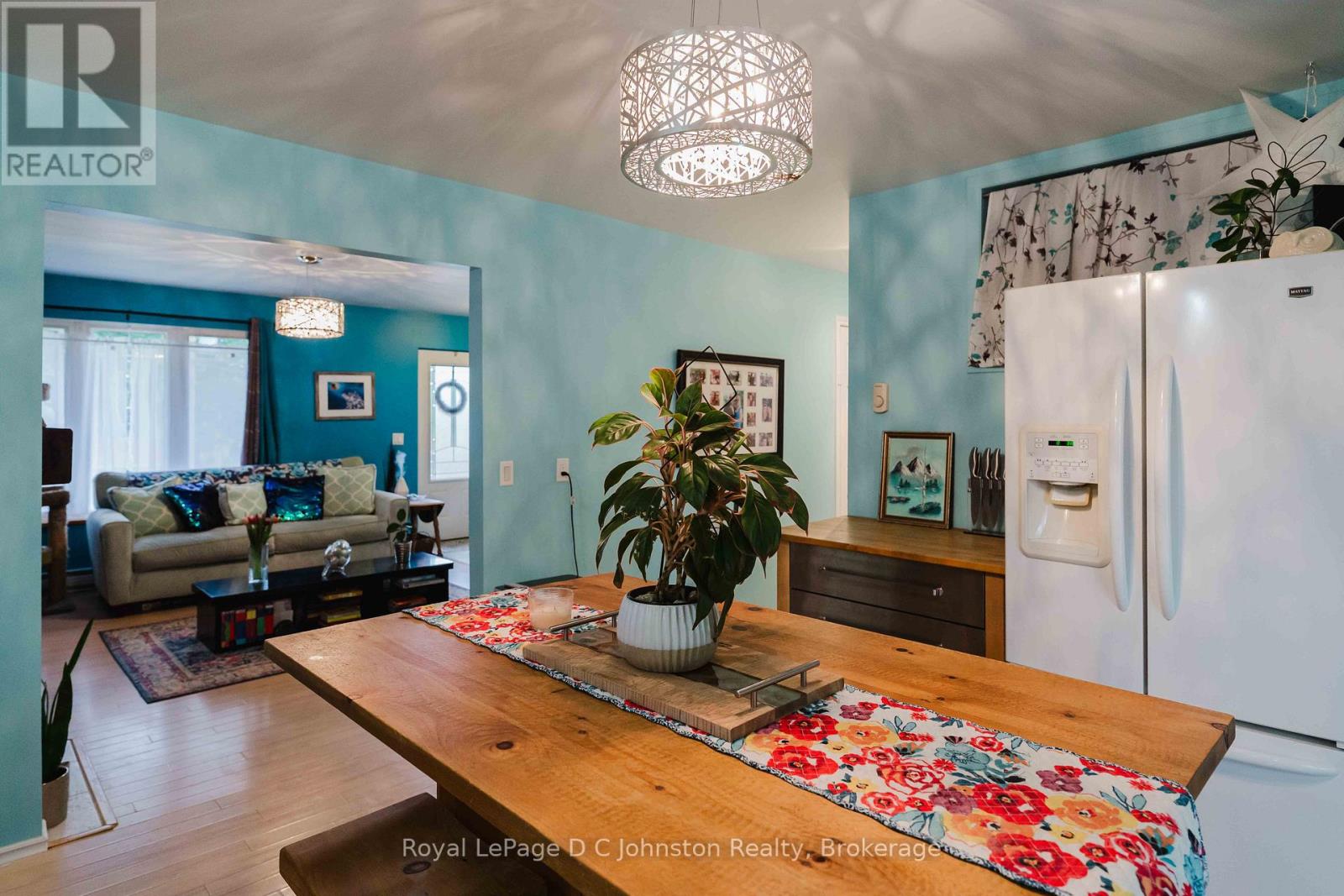 255 ROWE STREET - 10