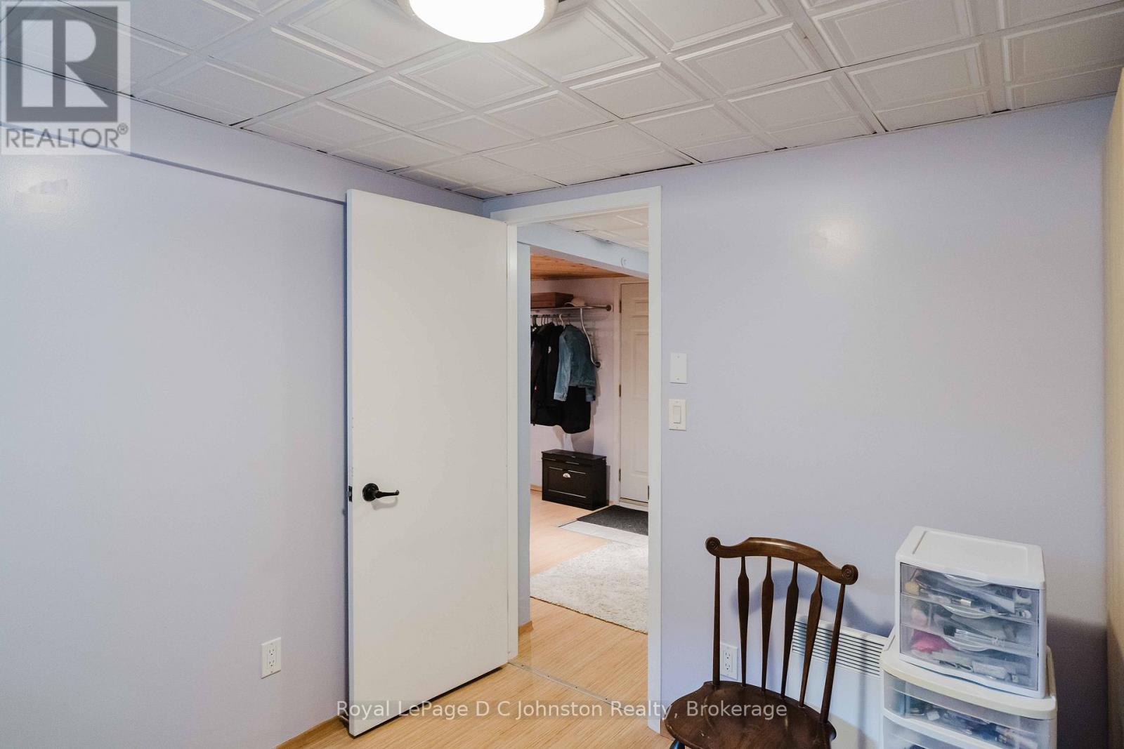 255 ROWE STREET - 26