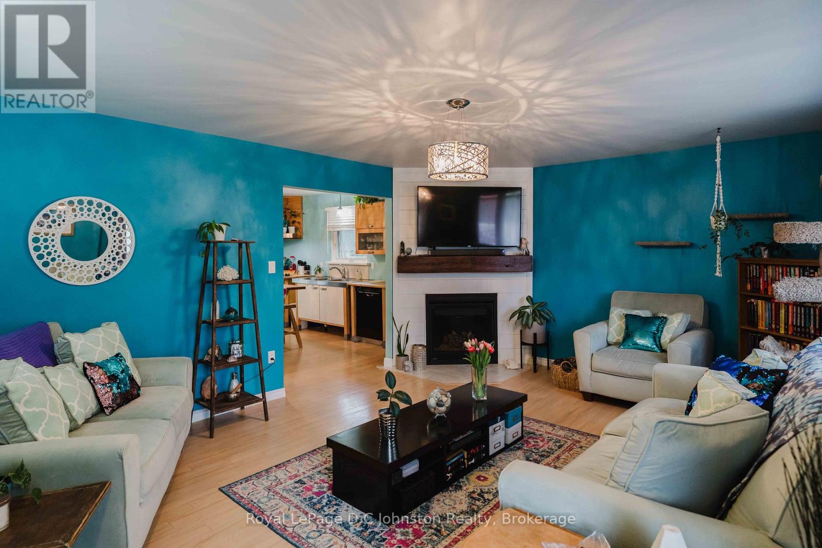 255 ROWE STREET - 5