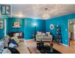 Living room - 255 Rowe Street, Arran Elderslie, ON N0G2N0 Photo 6