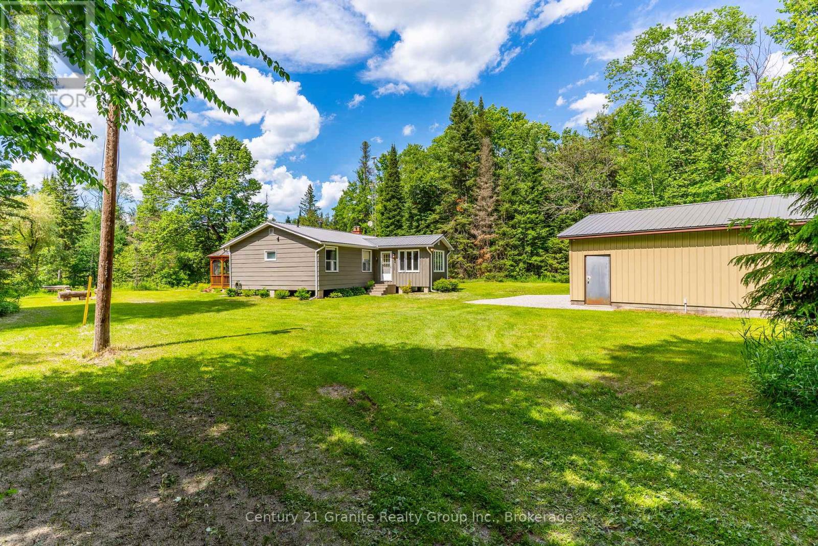1075 HOBBITS LANE - 3