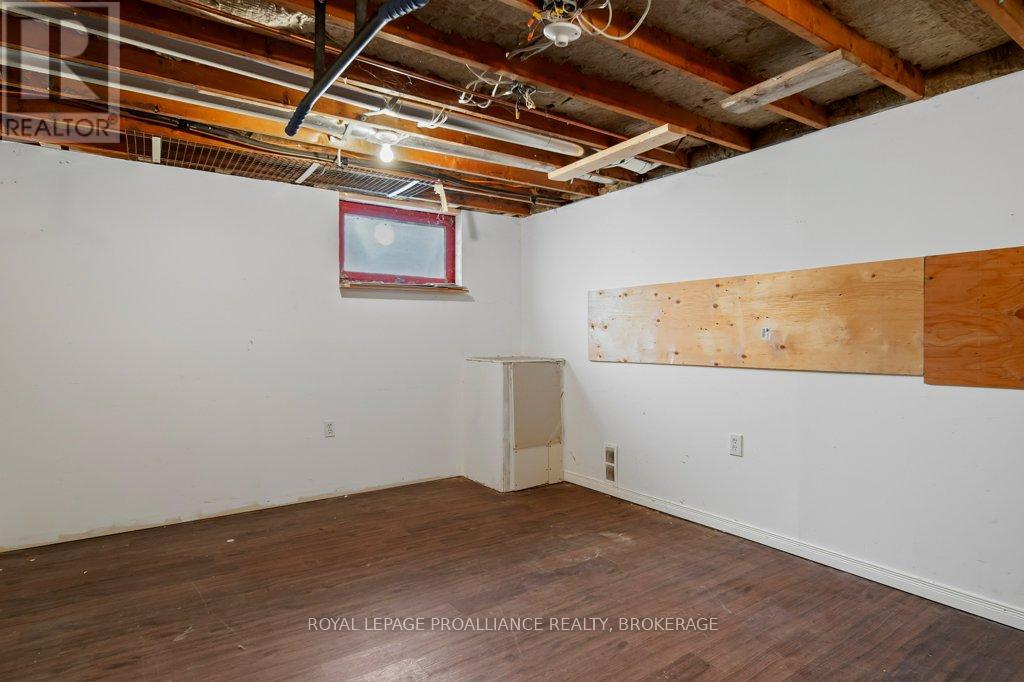 146 WILSON STREET - 32