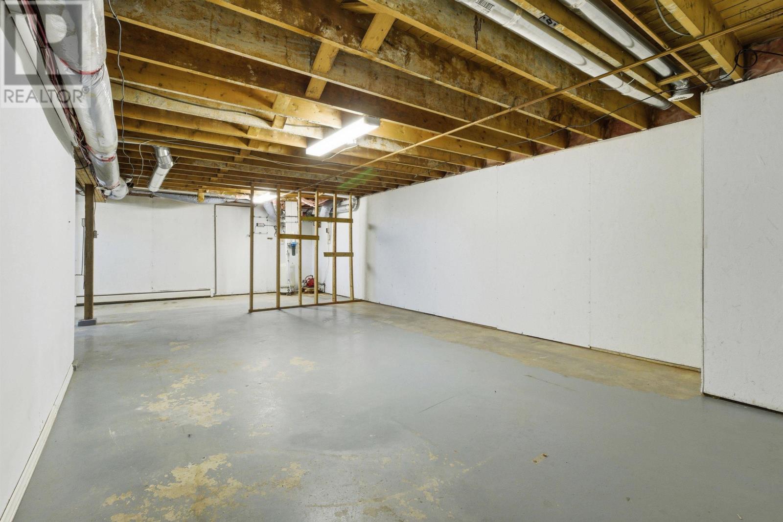 21 Hillcrest Lane - 18