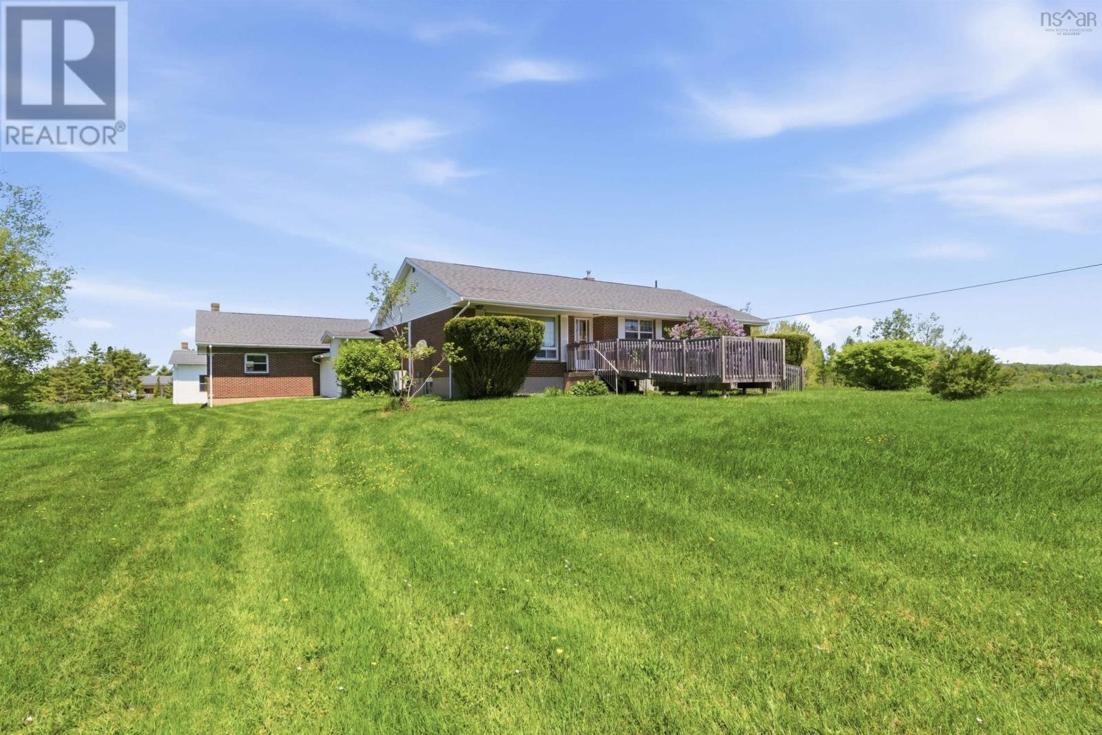 21 Hillcrest Lane - 25