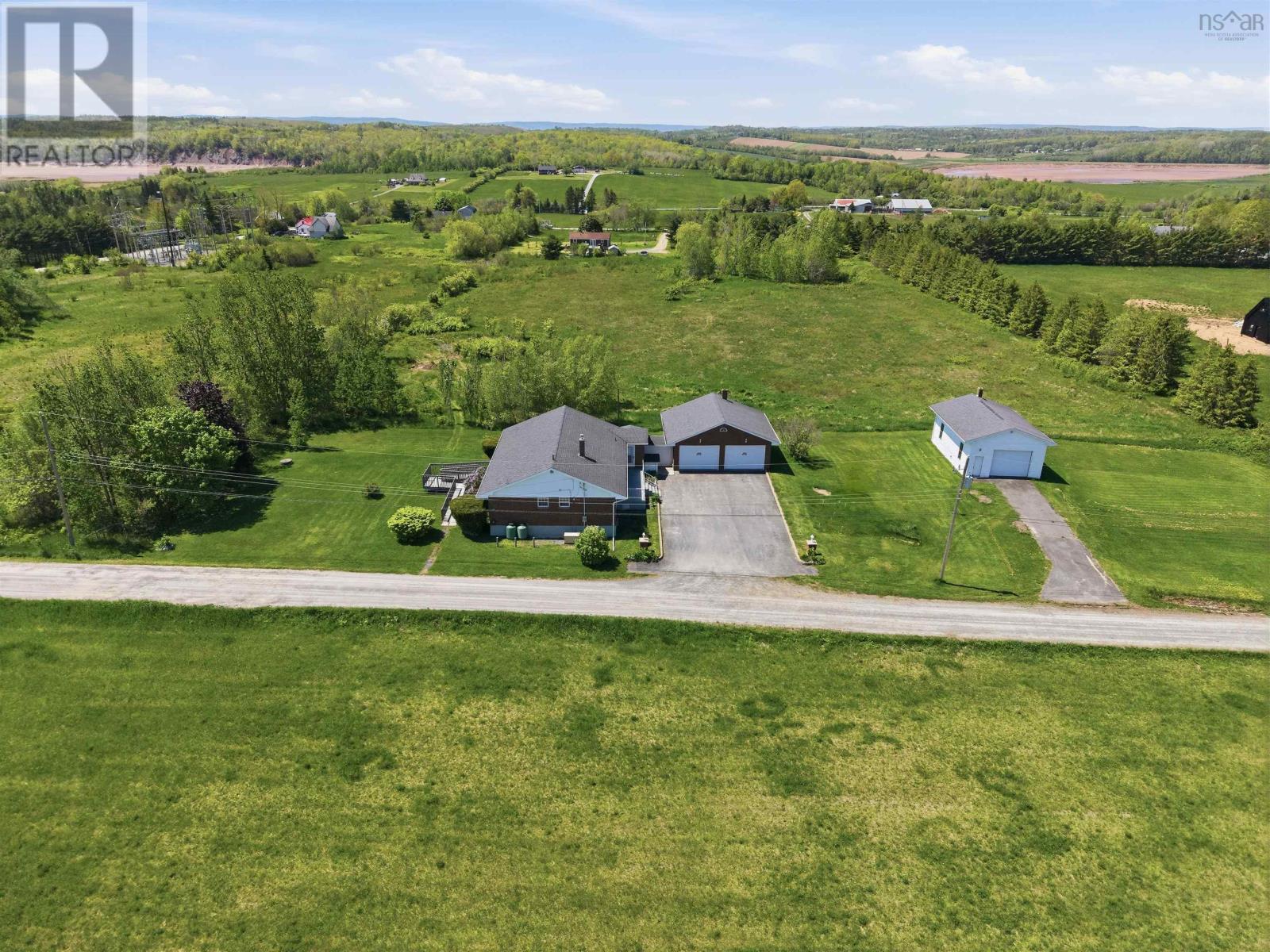 21 Hillcrest Lane - 27