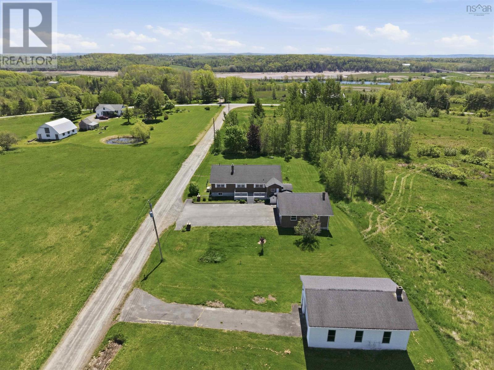 21 Hillcrest Lane - 28