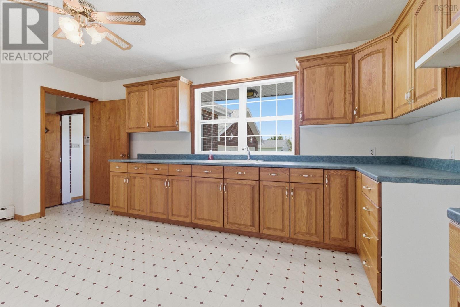 21 Hillcrest Lane - 7