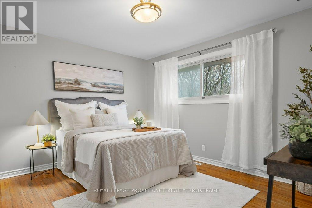 146 WILSON STREET - 23