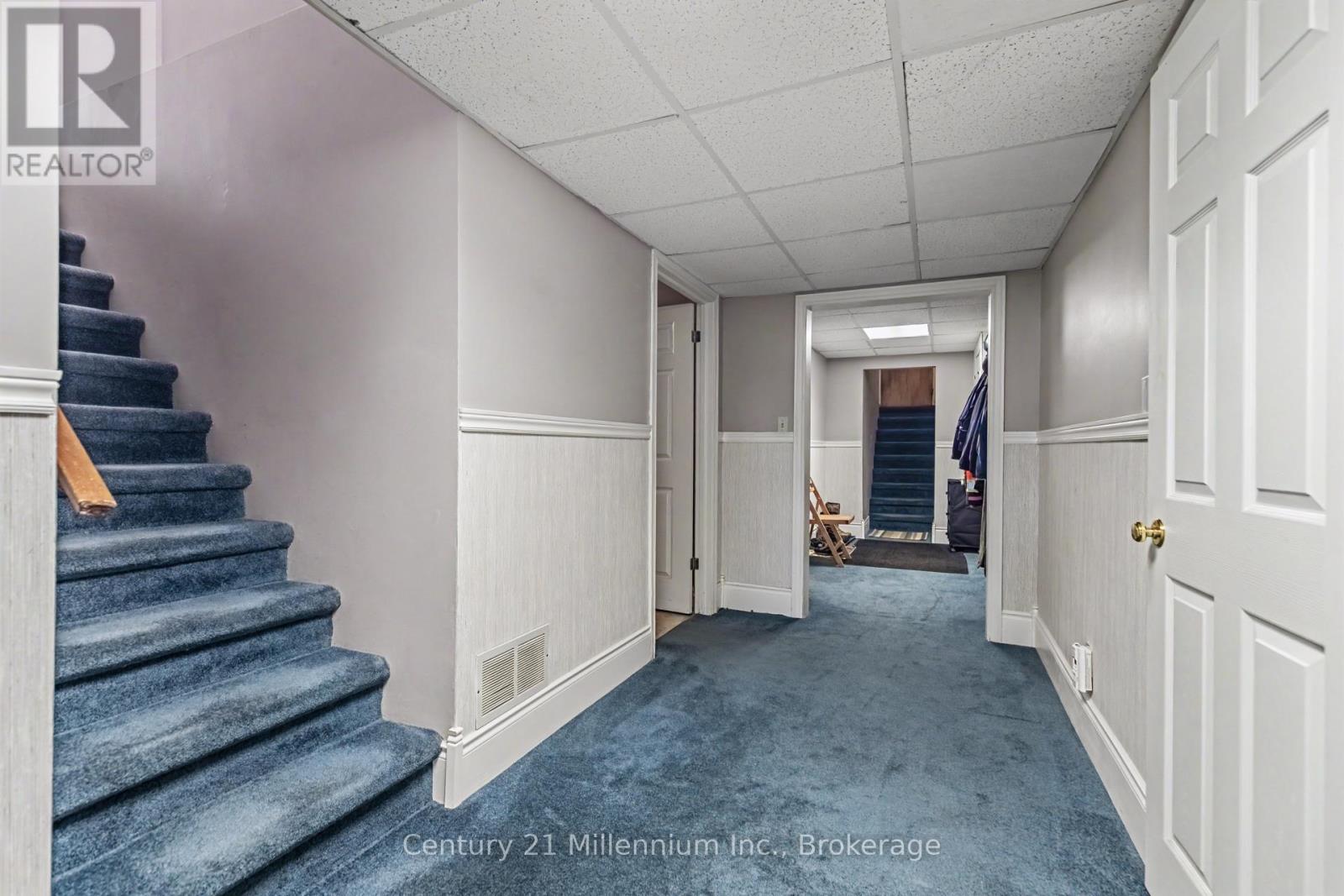 103 CEDAR COURT - Image 33