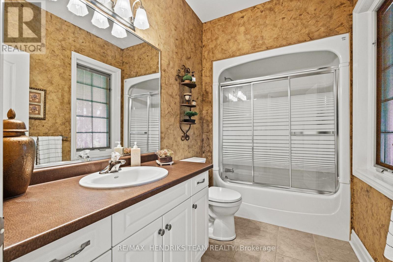 5045 MICHENER ROAD - 31