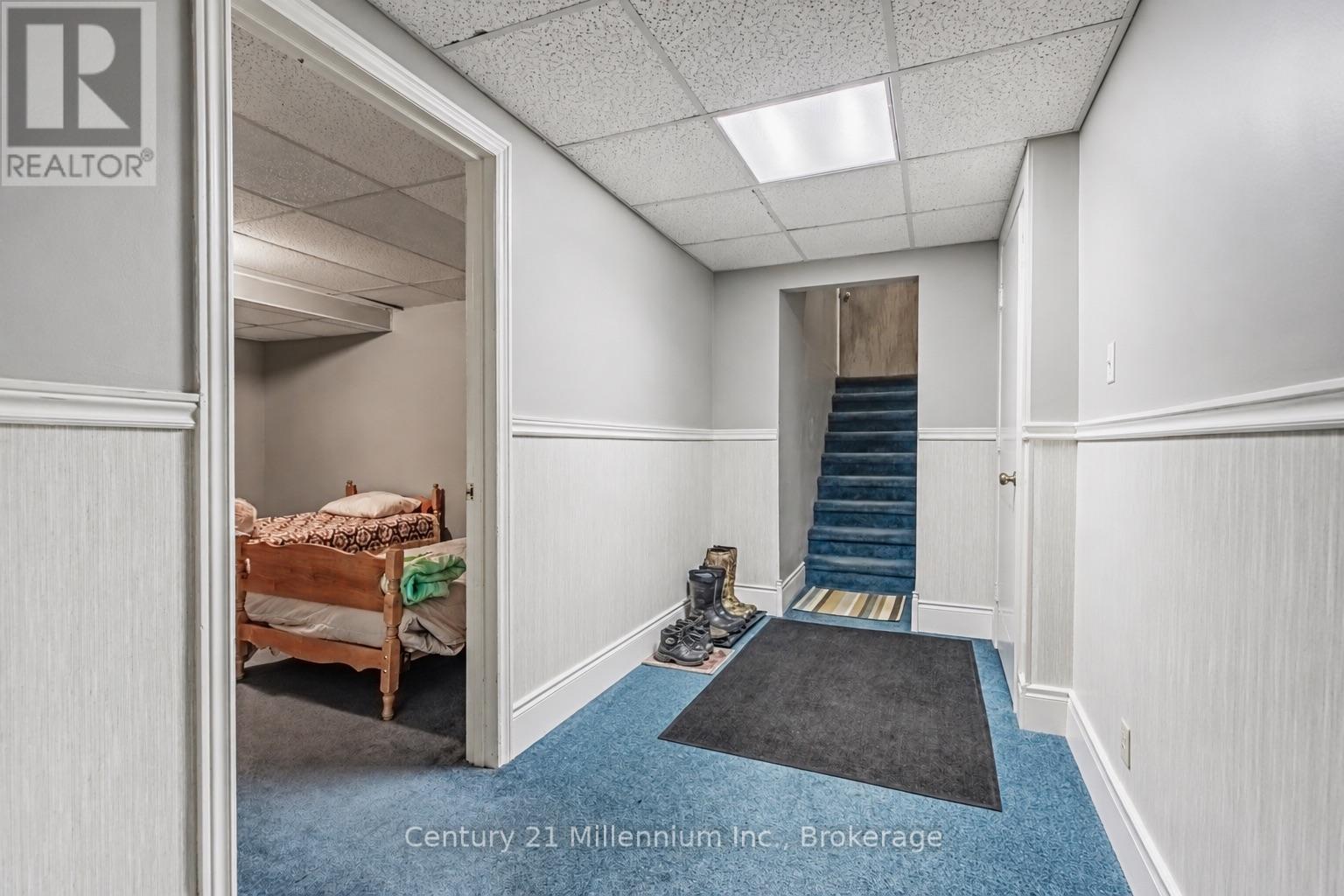 103 CEDAR COURT - Image 34