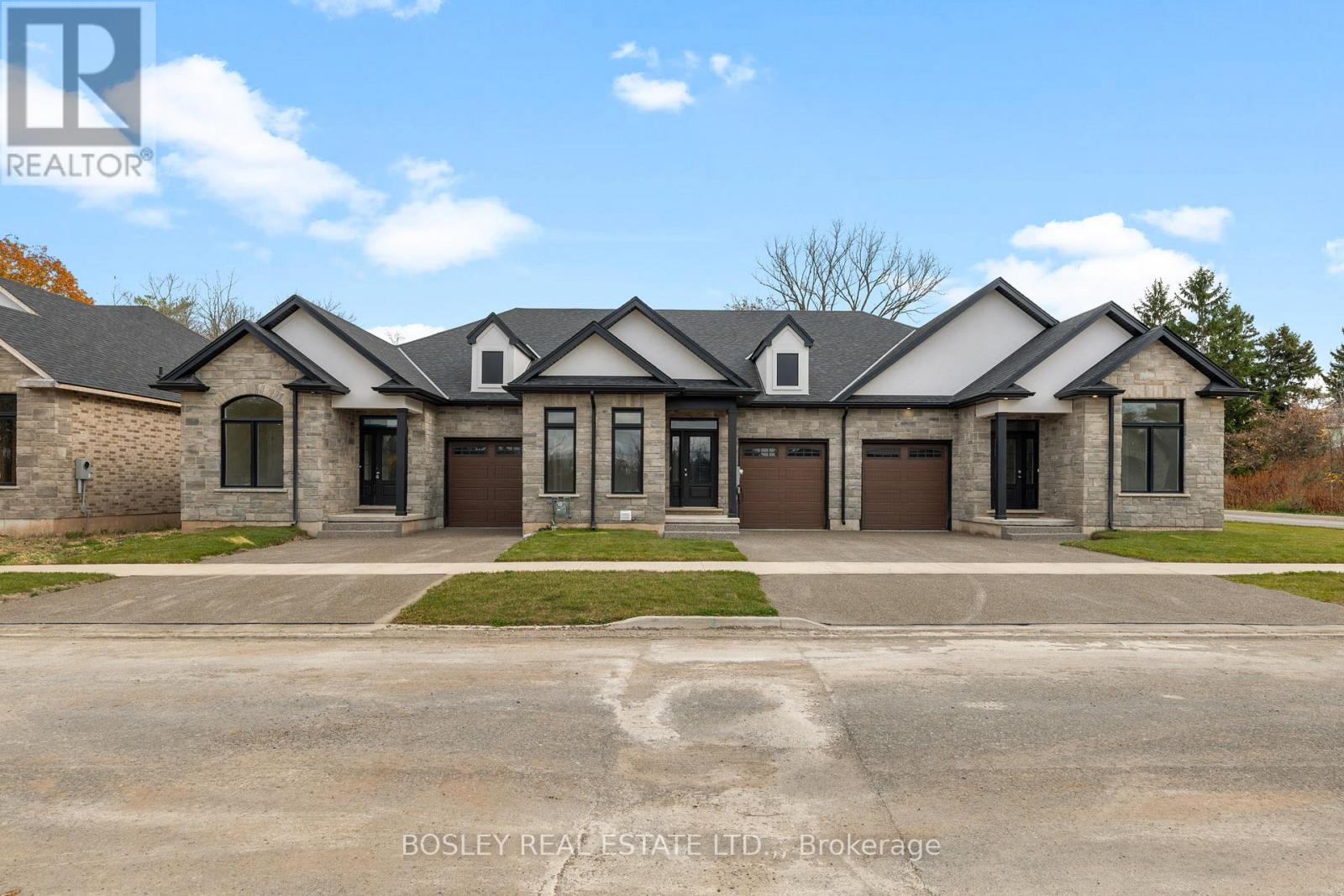510 ROYAL RIDGE DRIVE - 31