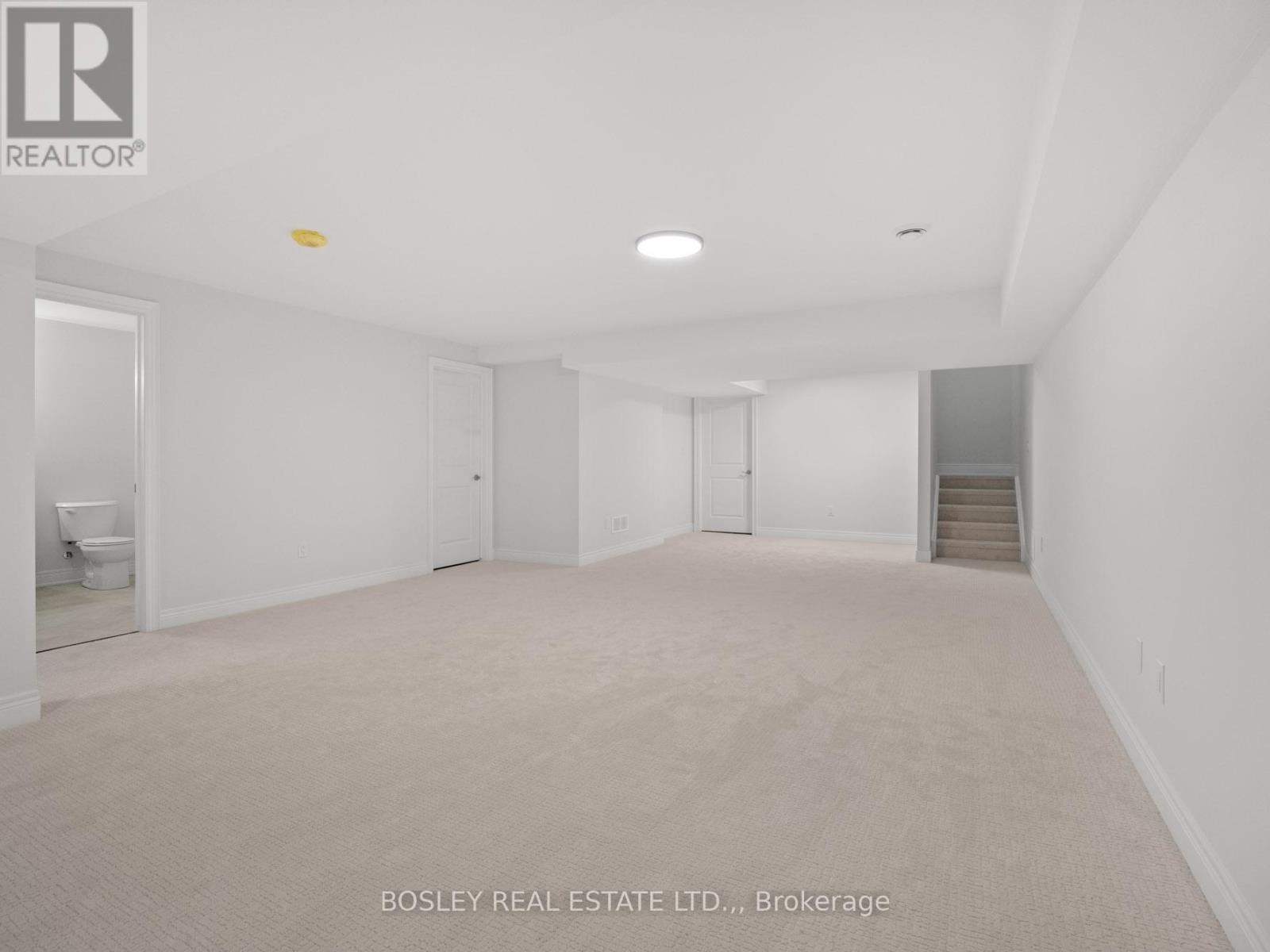 510 ROYAL RIDGE DRIVE - 26