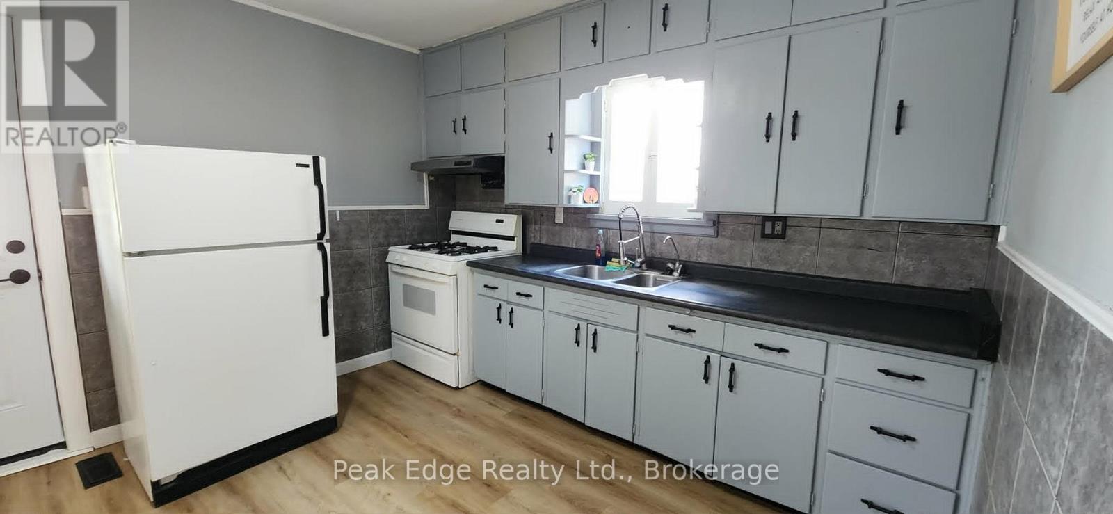 281 6TH STREET - Image 3