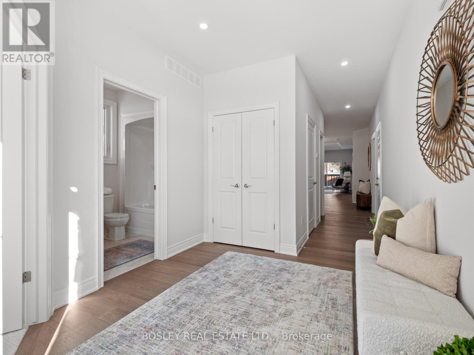 510 ROYAL RIDGE DRIVE - 5