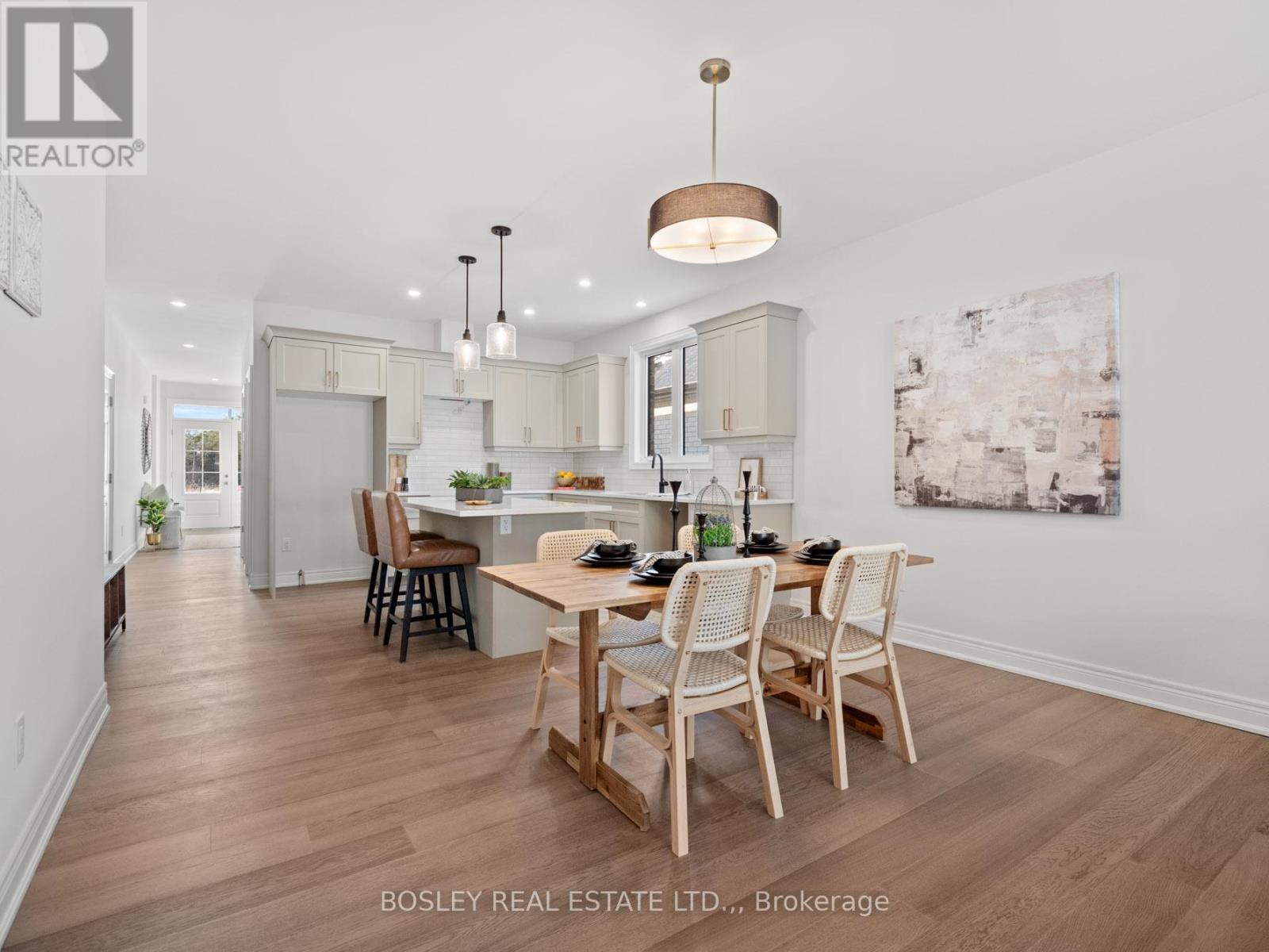 510 ROYAL RIDGE DRIVE - 6