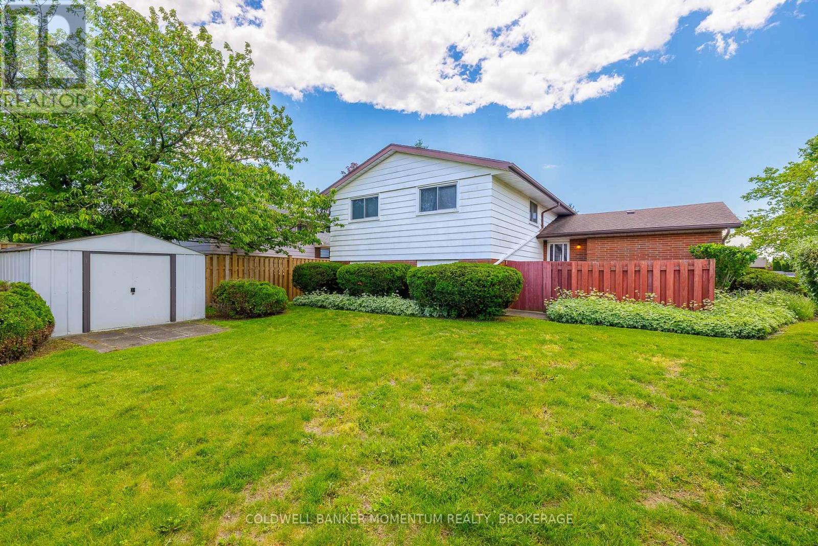 2 WYCHWOOD ROAD - 32
