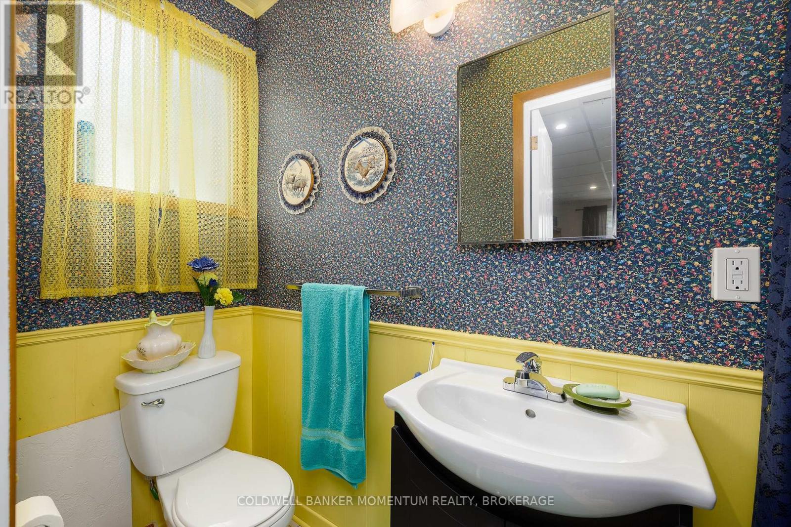 2 WYCHWOOD ROAD - 26