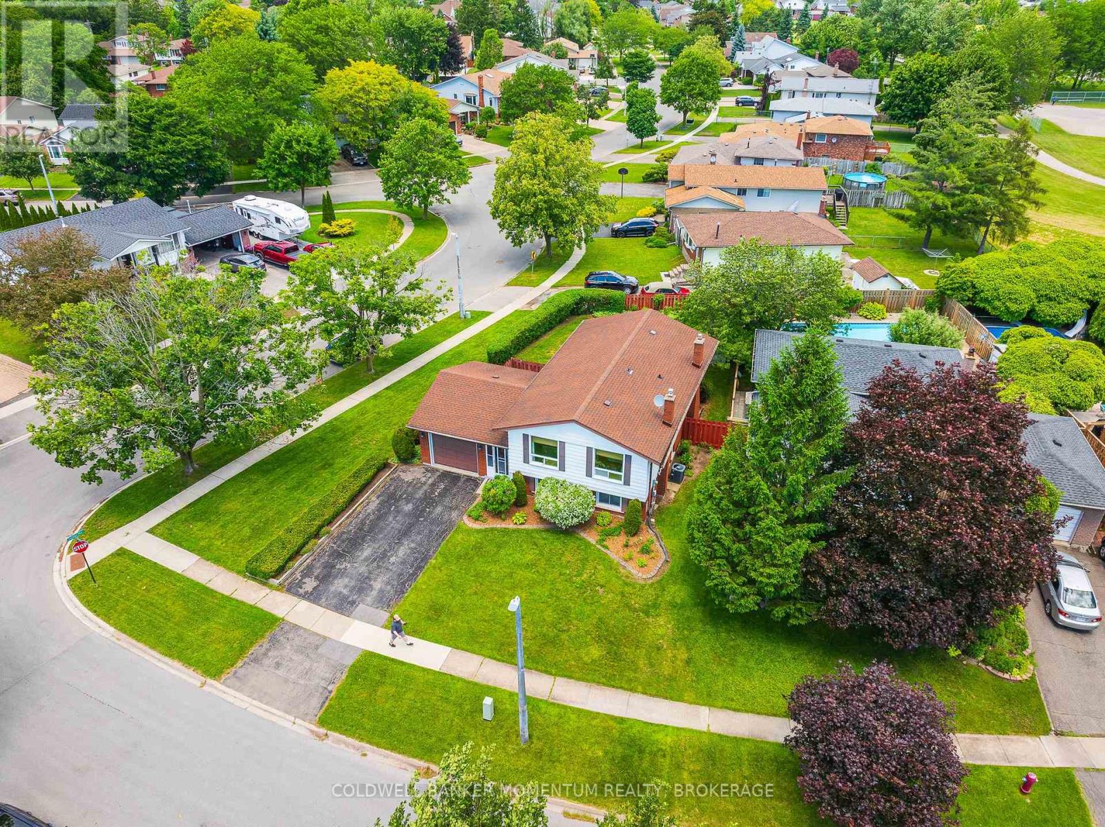 2 WYCHWOOD ROAD - 35