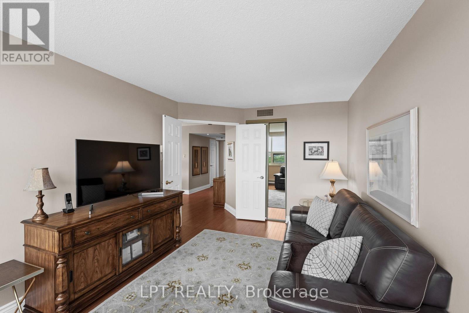 3 Bed, 2 Bath House for Sale in Ottawa – 1505 – 1510 RIVERSIDE DRIVE, Ottawa – MLS# X13477848 - Image 20
