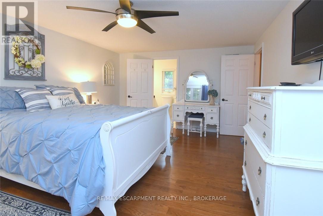 24 SHAW STREET - 26