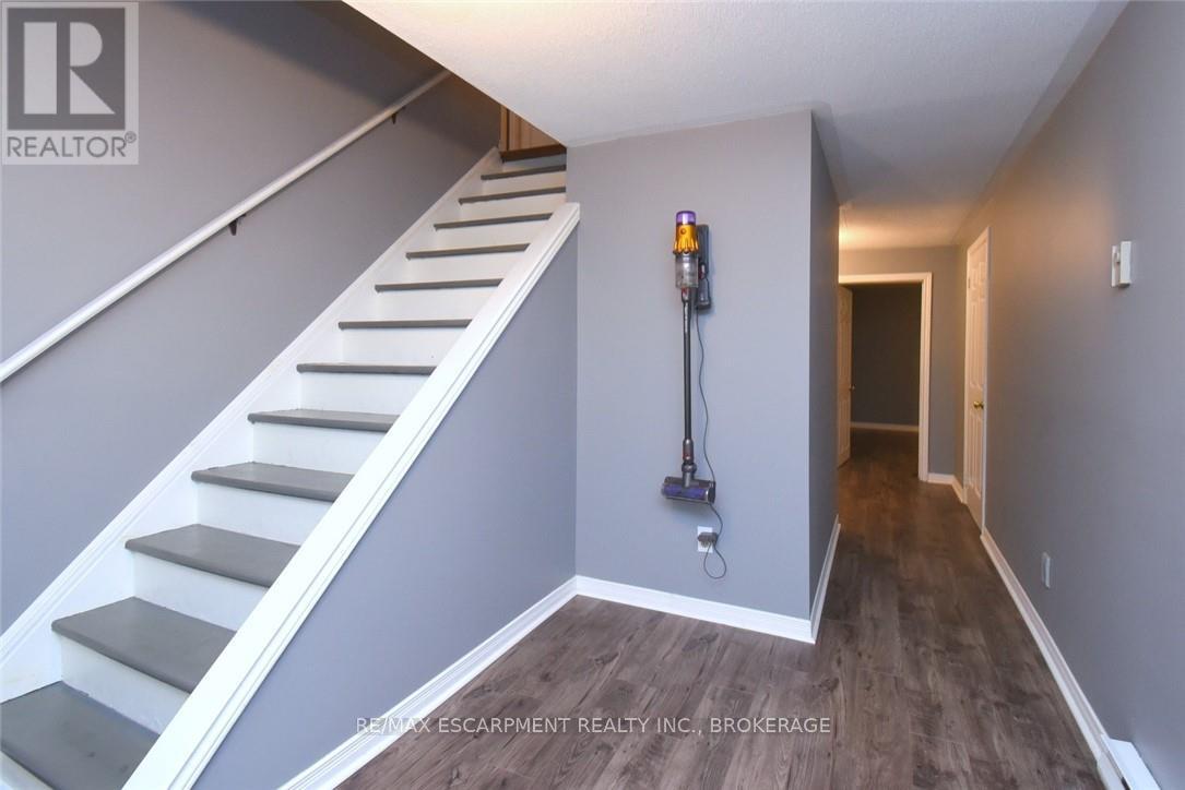 24 SHAW STREET - 37