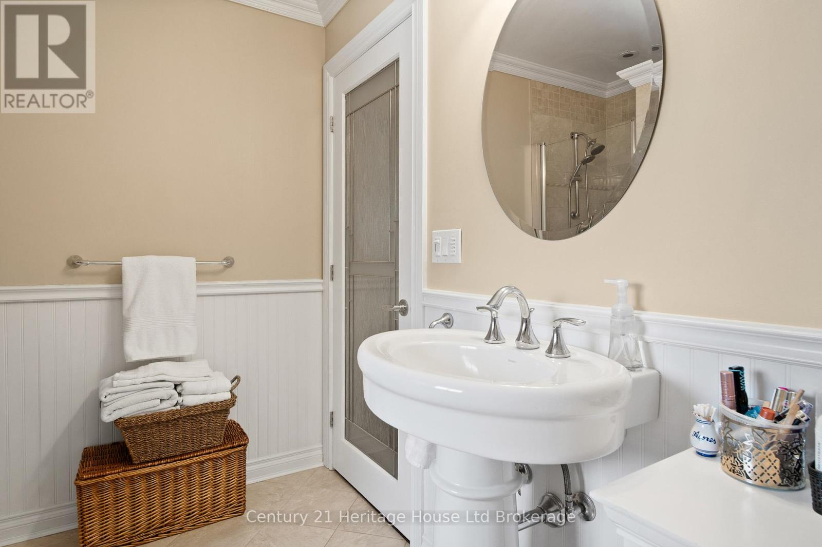 462 RIVERCREST DRIVE - 16