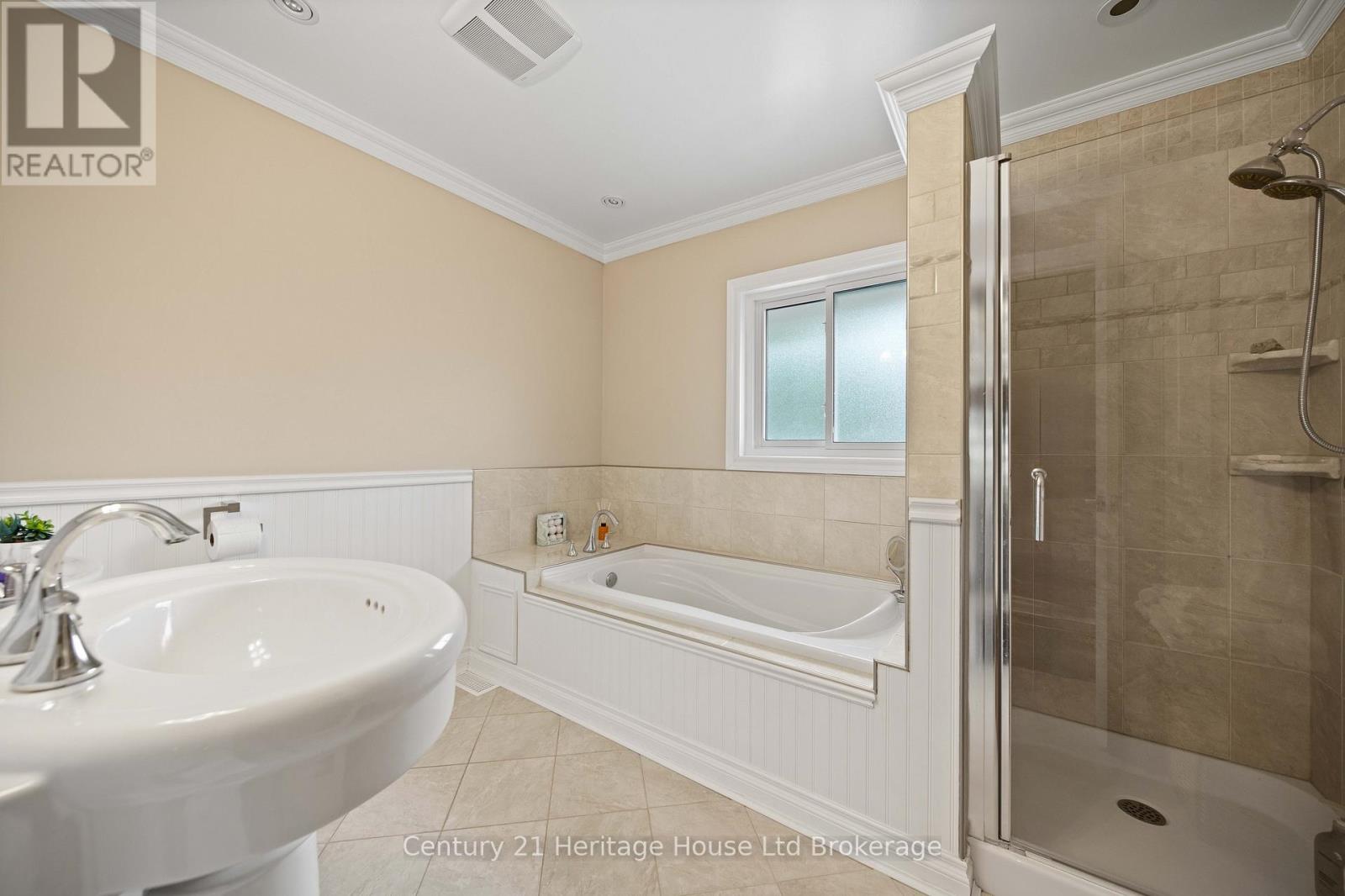462 RIVERCREST DRIVE - 15