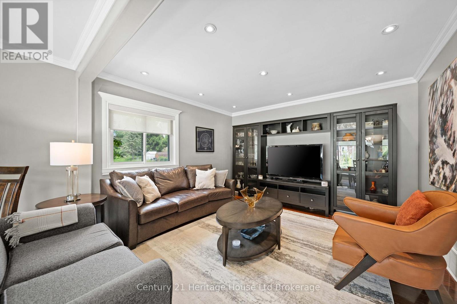 462 RIVERCREST DRIVE - 12