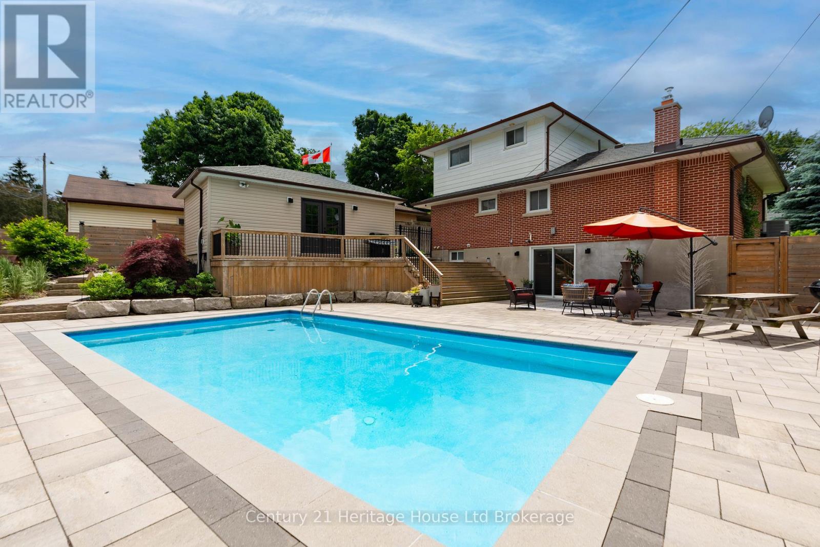 462 RIVERCREST DRIVE - 39