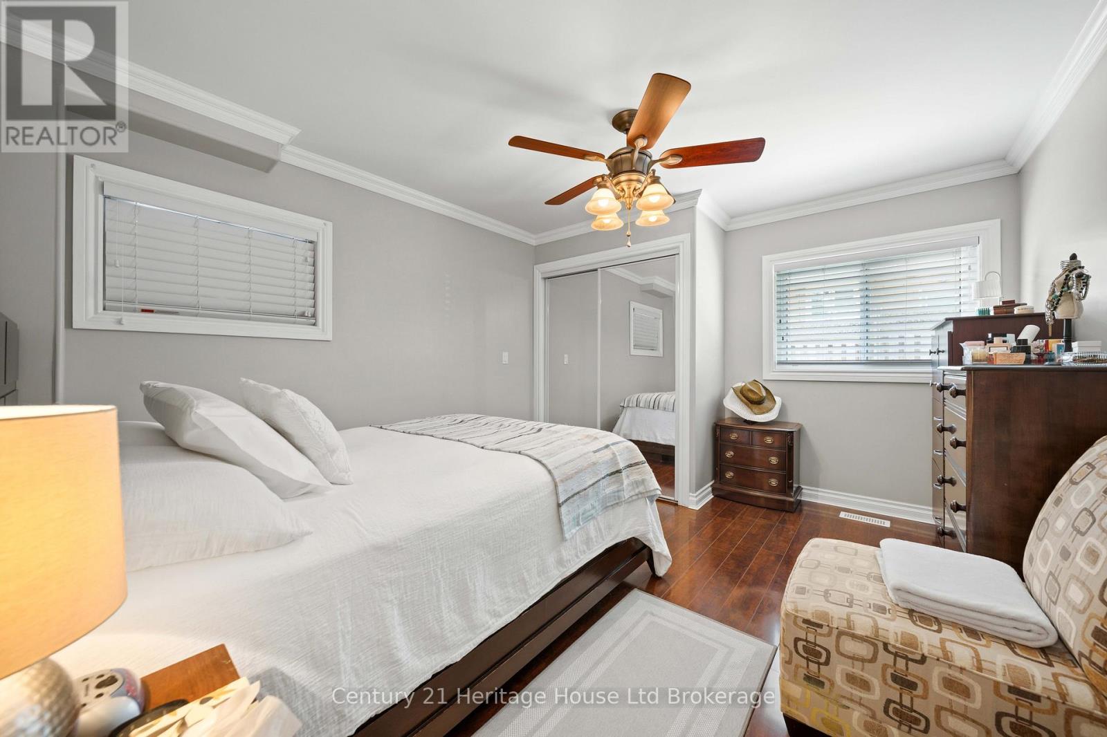 462 RIVERCREST DRIVE - 13