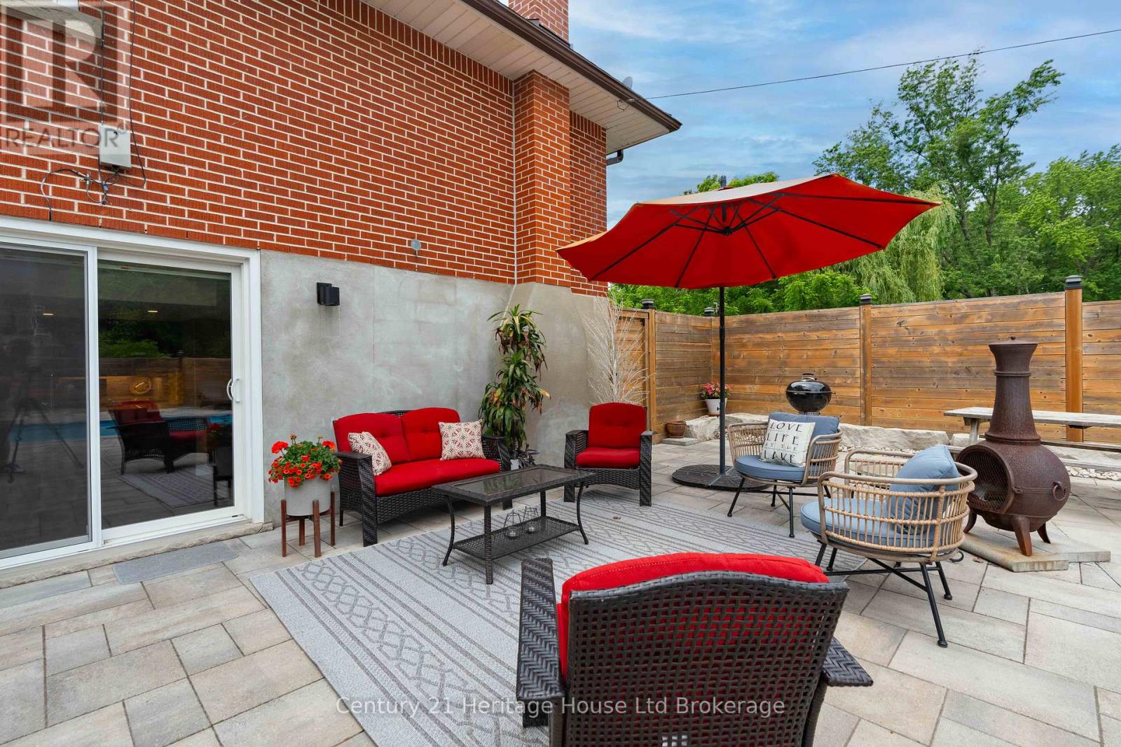 462 RIVERCREST DRIVE - 43