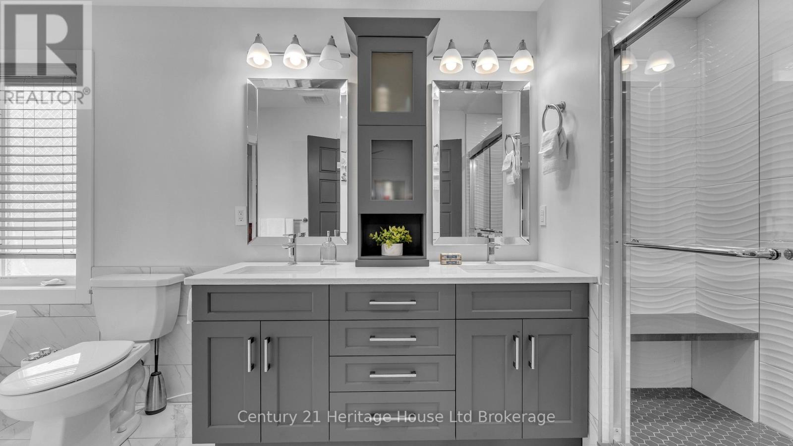 1411 SANDBAR STREET - 28